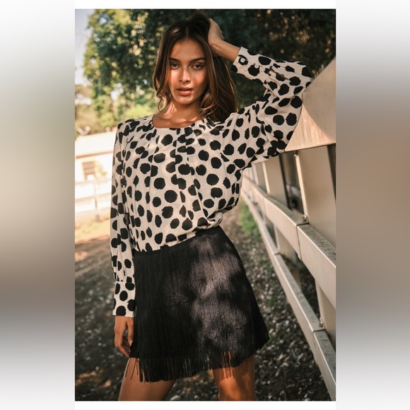 34 Polka Dot Shirring Detailed Blouse Top - Picture 4 of 6